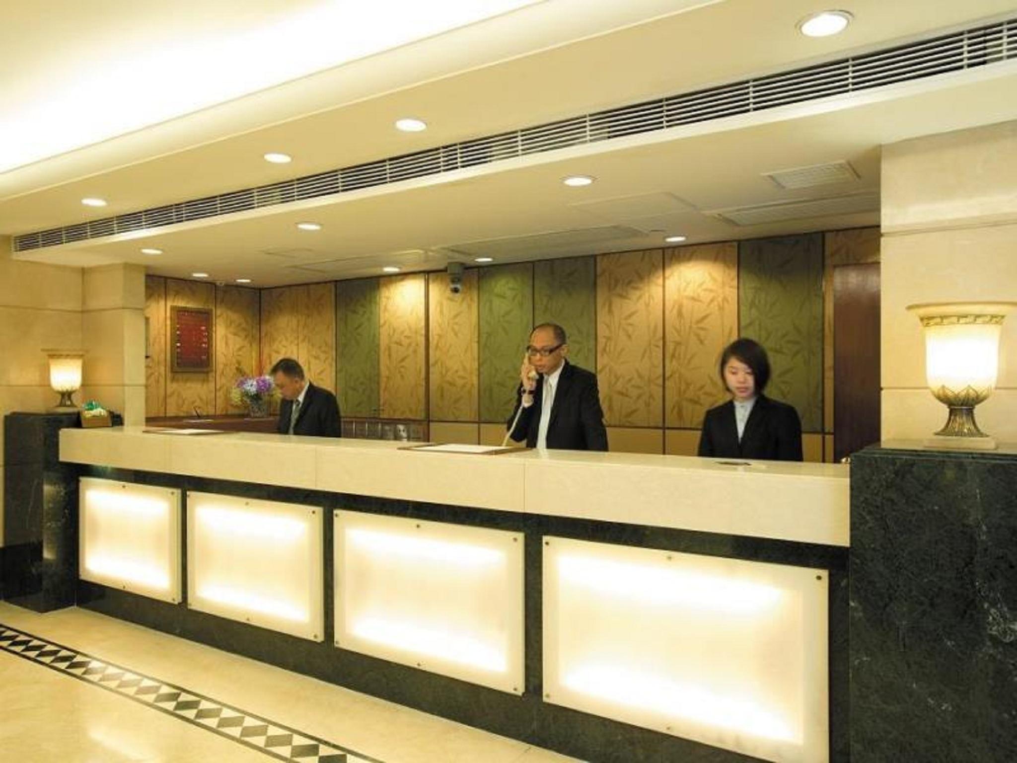 The South China Hotel Hong Kong Exterior photo